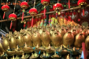 Exploring the Most Exquisite Buddhist Statue Collections in Vietnam's Ancient and Sacred Pagodas - image 6