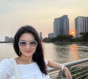 Vu Thu Phuong Radiant Beauty and Career Resurgence Post-Divorce - image 4
