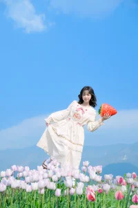 Ethereal Beauty in Flower Fields: YiTuYu Vol.8915 Disexi Si Ning - image 9