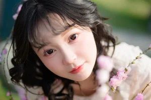 Ethereal Beauty in Flower Fields: YiTuYu Vol.8915 Disexi Si Ning - image 7