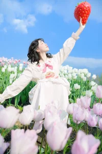 Ethereal Beauty in Flower Fields: YiTuYu Vol.8915 Disexi Si Ning - image 5