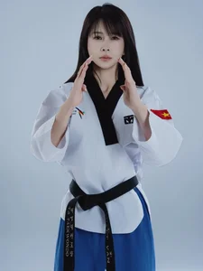 Taekwondo World Champion Chau Tuyet Van Inspires Fans with Her Incredible Medal Collection and Decades of Martial Arts Excellence and Dedication - image 5