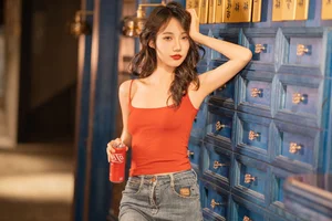 YiTuYu Art Language Vol.7900: Celebrating Artistic Portraits with Model O1ne Wan - image 19