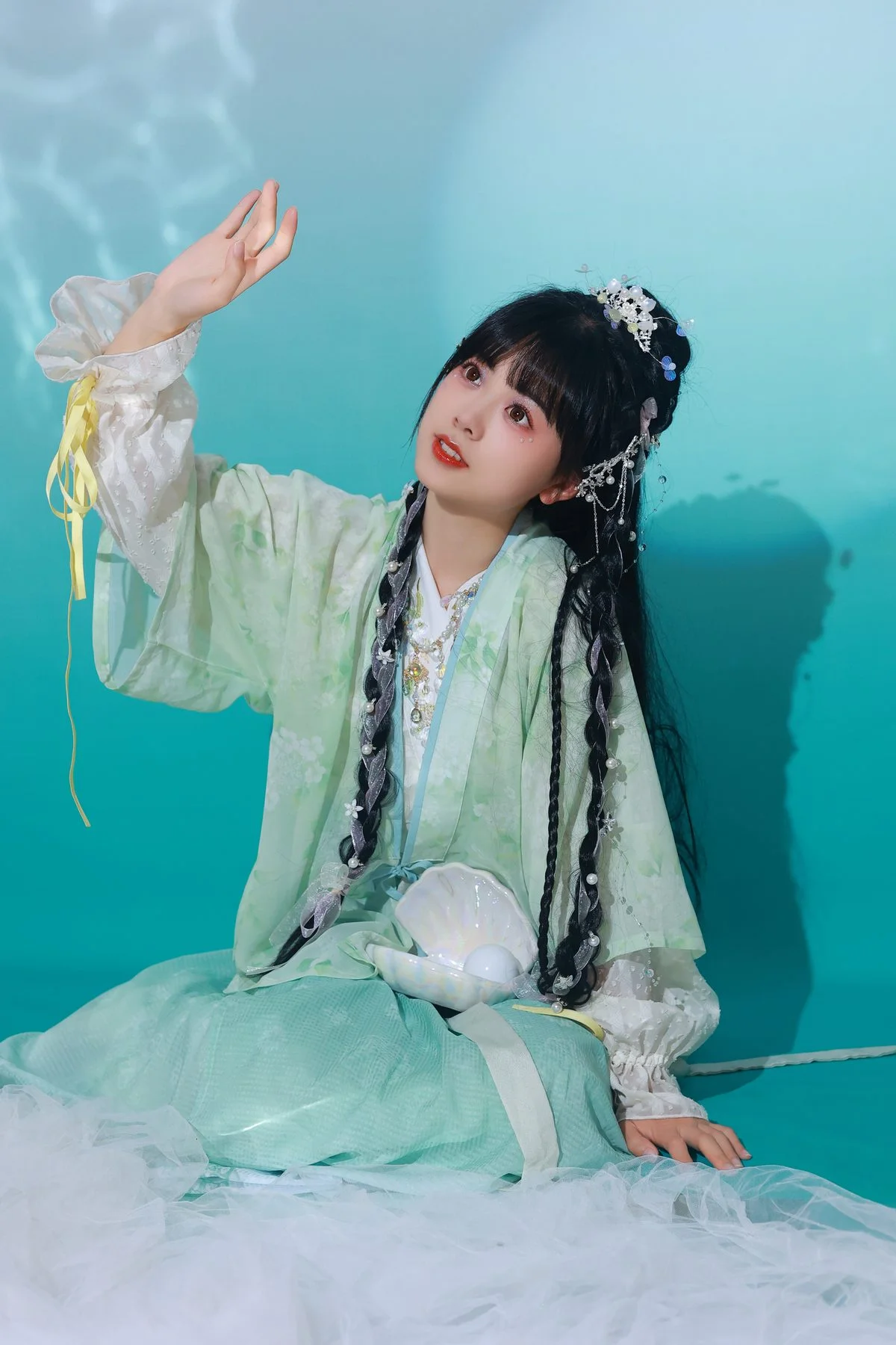 Stunning Visuals in YiTuYu Art Language Vol.4360 featuring Yi Zhi Nuan Nuan