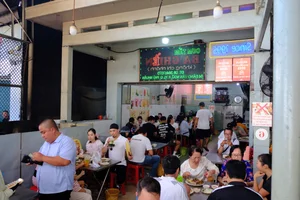 The Michelin Standard of Street Food: Ho Chi Minh City’s Only Recognized Com Tam Shop - image 2