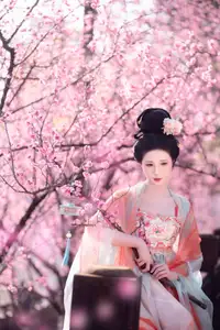 Bei Bei Mo's Grace: Hanfu Beauty Amidst Cherry Blossoms, YiTuYu Vol.8626 - image 5