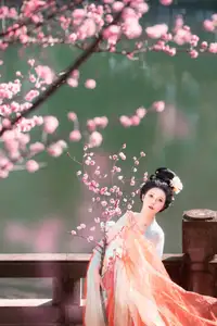 Bei Bei Mo's Grace: Hanfu Beauty Amidst Cherry Blossoms, YiTuYu Vol.8626 - image 13
