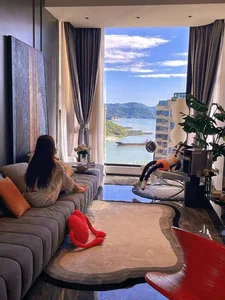 Transforming a Rooftop Into a Resort-Style Sanctuary: A Gen Z Home Design Success Story - image 13