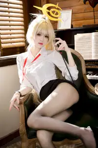Coser Jiu Qi Miao as the Alluring OL Professor: 53P Collection - Discover Unique Style! - image 16