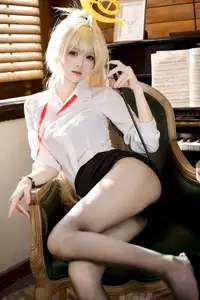 Coser Jiu Qi Miao as the Alluring OL Professor: 53P Collection - Discover Unique Style! - image 21