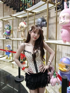 Stunning Influencer Captures Hearts While Exploring the Vibrant World of Popmart - image 1