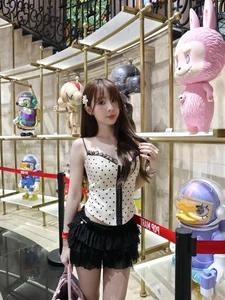 Stunning Influencer Captures Hearts While Exploring the Vibrant World of Popmart - image 6