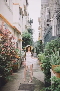 Art Language Vol.5890: Xi Xi Na and the Art of Modern Portraiture - image 0