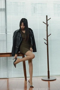 IESS SXJ No.1718 Mei Ko: A Masterclass in Sophisticated Style and Leg Beauty - image 57