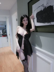 Bai Xiao Die XiuRen Model Gallery: The Elegant Black Nightgown Series - image 18