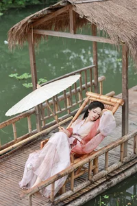 Elegant Art Photography: YiTuYu Art Language Vol.10395 Featuring Li Li Bu Li - image 1