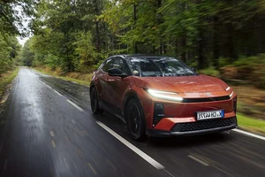 Toyota C-HR+ 2026: SUV điện phong cách cho những hành trình đầy cảm hứng - image 2