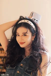 The Rising Star Dubbed the 'Second Liu Yifei': A 25-Year-Old Beauty Captivating Social Media - image 3