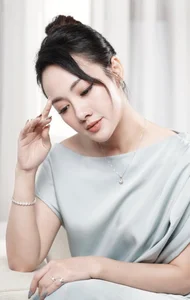 Fans Amazed by BTV Hoai Anh’s Ageless Beauty at Age Forty-Five - image 13