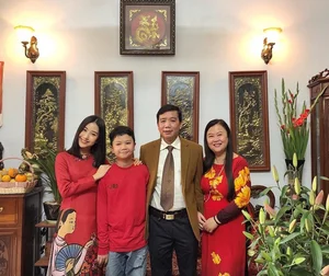 Quynh Anh Shyn and Family: A Masterclass in Coordinated High-Fashion Aesthetics - image 1