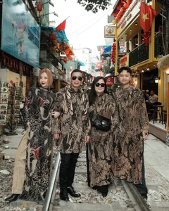 Quynh Anh Shyn and Family: A Masterclass in Coordinated High-Fashion Aesthetics - image 9