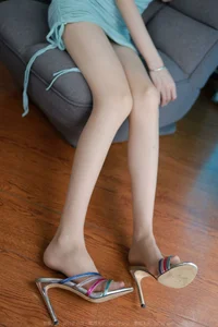 IESS Fashion Series: Tuan Tuan in Bodycon Suspenders Dress Gallery - image 17