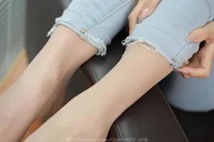 IESS Chinese Model Tu Tu Features in Romantic Valentine Newcomer Series - image 34