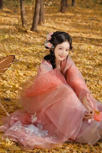 Exploring the Aesthetic of Qiu Qiu in YiTuYu Art Language Vol.7992 - image 0