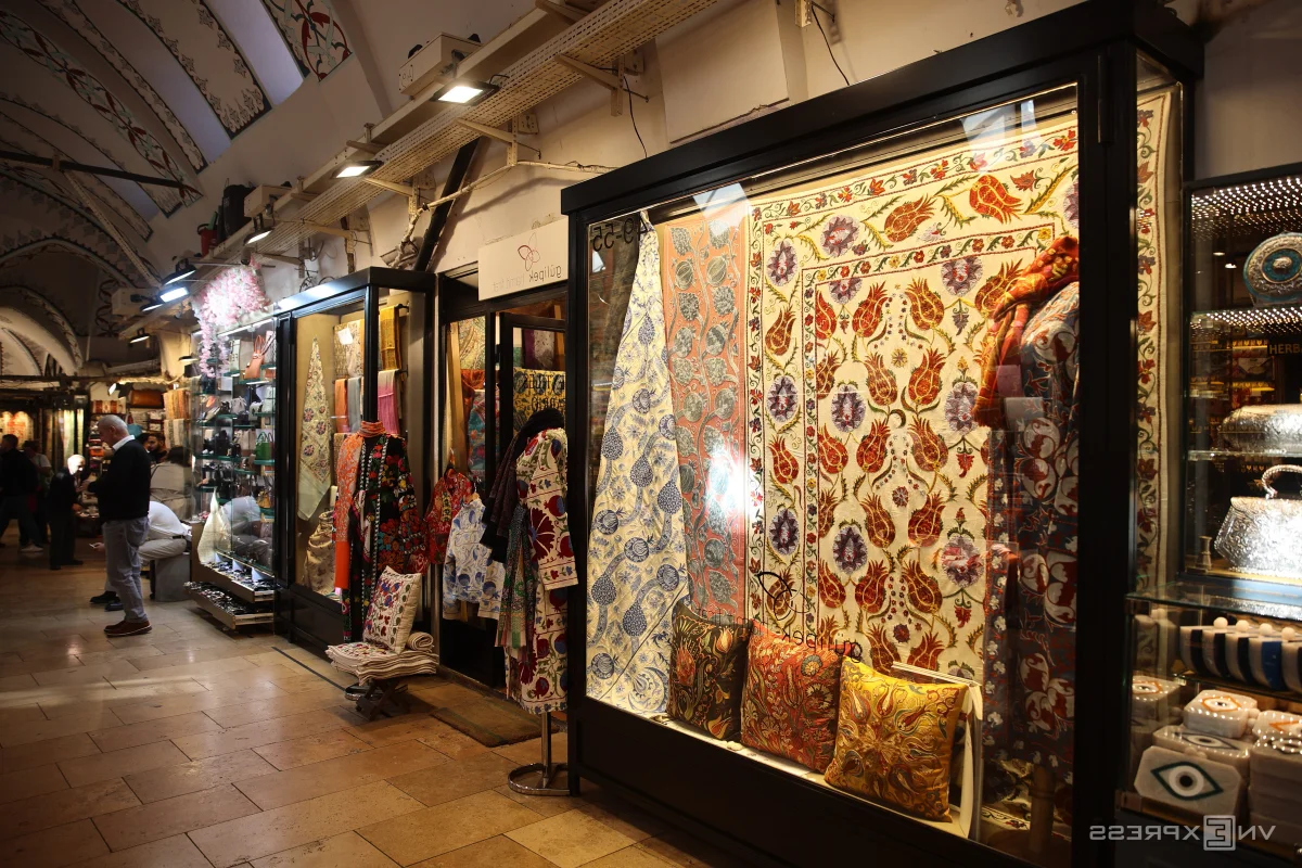 Discover the 500-Year-Old Market Where Only Men Trade: A Cultural Journey