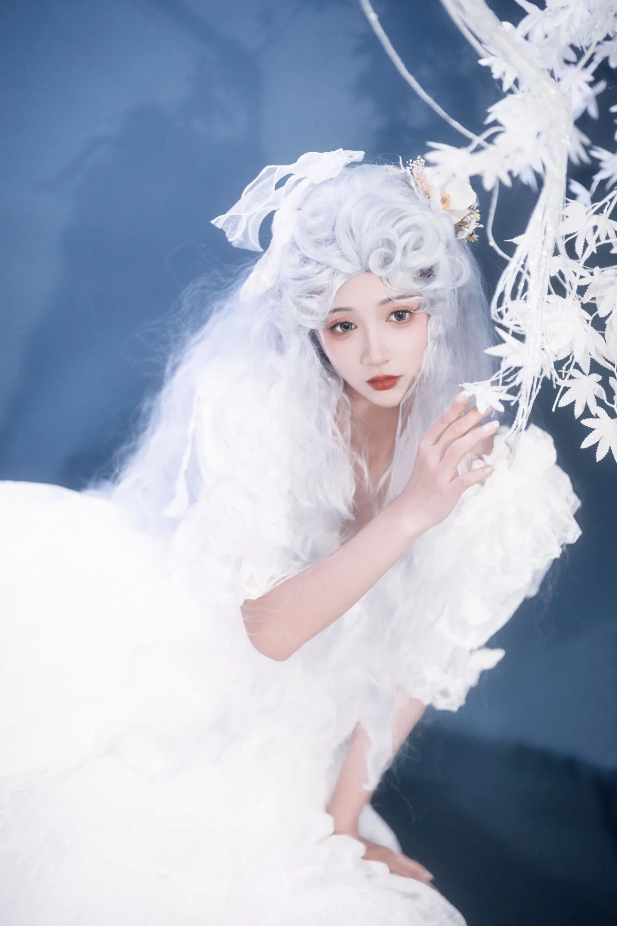 Artistic Visuals in YiTuYu Art Language Vol.7343: Qi Luo Sheng De Xiao Su Su