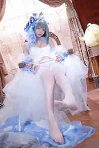 Coser Qi Si Kuai Wii - Enchanting Beauty in Elegant Cheshire Gown - A Masterpiece Cosplay. - image 8