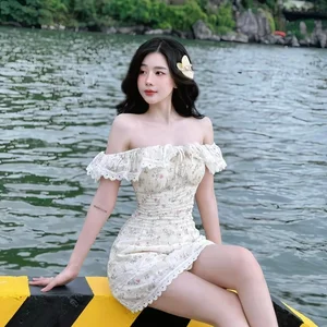 Beautiful Streamer Captivates Fans in Traditional Pink Ao Dai Collection - image 0