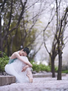 Exploring the Elegance of Xiao Xong in YiTuYu Art Language Vol.6883 - image 9