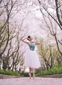 Exploring the Elegance of Xiao Xong in YiTuYu Art Language Vol.6883 - image 13