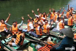 Indian Billionaire Brings 4,500 Tourists to Vietnam's Stunning Trang An Heritage - image 11