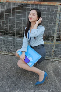 IESS SXJ No.1884 Xiao Jie: Elegant Indoor Portraiture and High-Fashion Photography Trends - image 43