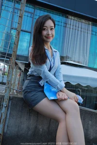 IESS SXJ No.1884 Xiao Jie: Elegant Indoor Portraiture and High-Fashion Photography Trends - image 13
