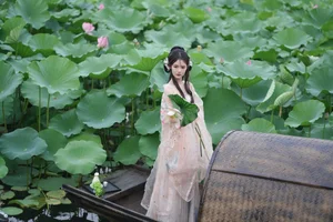 Art Language Vol.5160 Shi Yu Gan A: A Masterpiece of Contemporary Portraiture - image 0