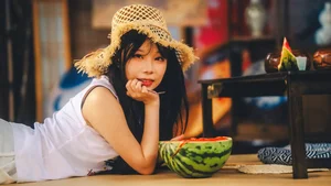 Zou Zou in YiTuYu Art Language Vol.7513: Contemporary Portrait Excellence - image 5