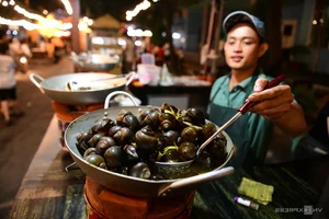 Discovering Phan Xich Long Food Street: A Vibrant Culinary Hub in Ho Chi Minh City - image 3