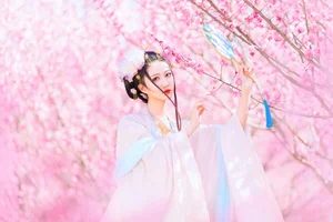 Captivating Artistry: YiTuYu Art Language Vol.4485 with Qi Luo Sheng De Xiao Su Su - image 4
