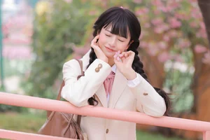 Dreamy Spring Aesthetic: Schoolgirl Style Under Cherry Blossoms - JK Uniform - image 9