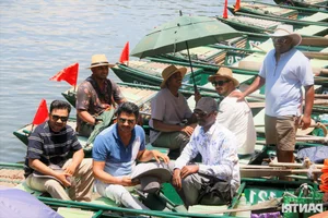 Massive Indian Delegation Visits Trang An: A Milestone for Vietnam Tourism - image 5