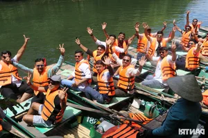 Massive Indian Delegation Visits Trang An: A Milestone for Vietnam Tourism - image 8