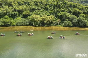 Massive Indian Delegation Visits Trang An: A Milestone for Vietnam Tourism - image 1