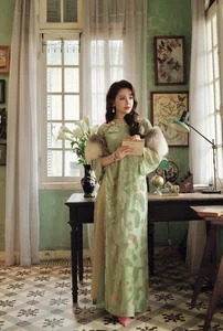 Phanh Lee Radiates Elegance and Sophistication as a Modern Hanoi Noblewoman - image 6
