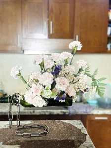 Inside Editor Hoang Trang’s Vibrant Floral Home: Inspiring Interior Design Ideas for Flower Lovers - image 2