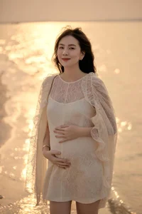 MC Mai Ngọc: A Radiant Journey into Motherhood at Age 35 - image 4