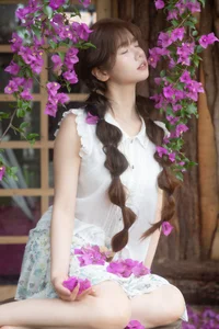 YiTuYu Art Language Vol.10074 Lin Mu Ting Zi - 19-Page Artistic Photo Series - image 2