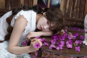 YiTuYu Art Language Vol.10074 Lin Mu Ting Zi - 19-Page Artistic Photo Series - image 8